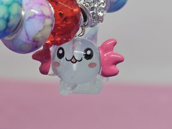Luminous Axolotl Charm Armband – Bild 6
