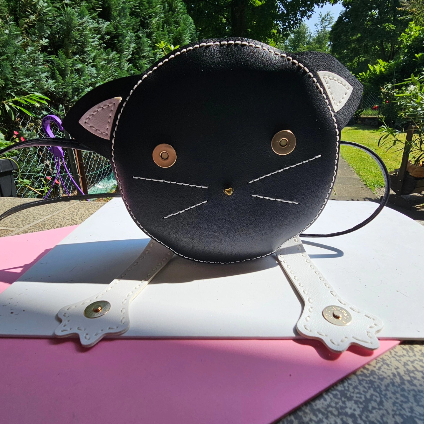 Katzentasche Maui - SALE -

Material: Kunstleder
Größe: 18cm x 7,5cm x 18cm

#diyandbeauty #diyandbeautyshop #sale #shop #shopsmall #shopsmallbusiness #business #sparen #onlinebuisness #onlineshopping #onlineshop #business #shopping #handmade #handmadewithlove #bestellung #kunden #support #instashop #smallbusinessbestellung #smallbusiness #diyproducts #handgemacht #personalisedgifts  #accessory #beautyprodukte #smallbusinessdeutschland #zauberjuwelen #kinderprodukte #kidsproducts